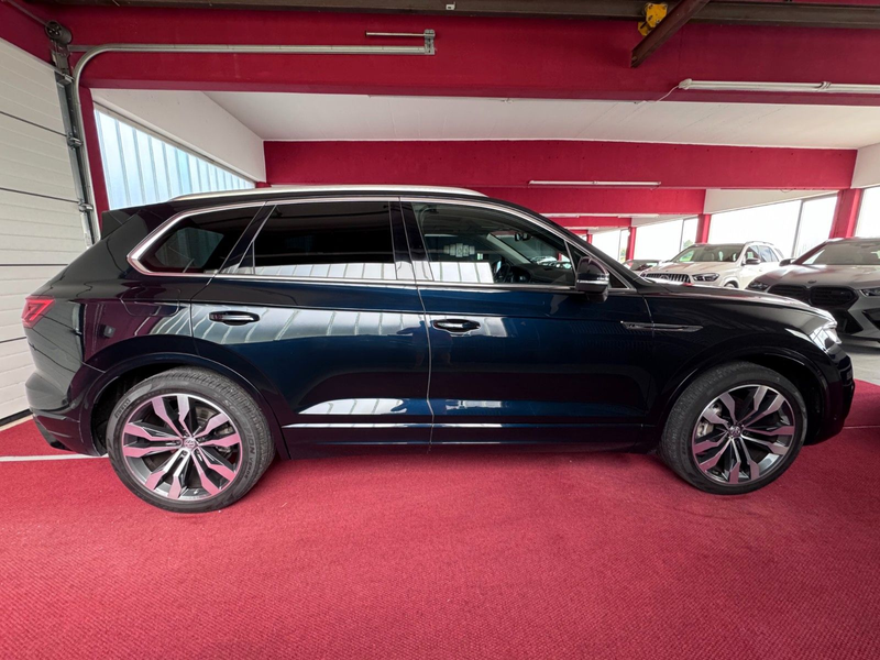Volkswagen Touareg R Line Pano Luft Virtual ACC Matrix 21Zo — photo 6