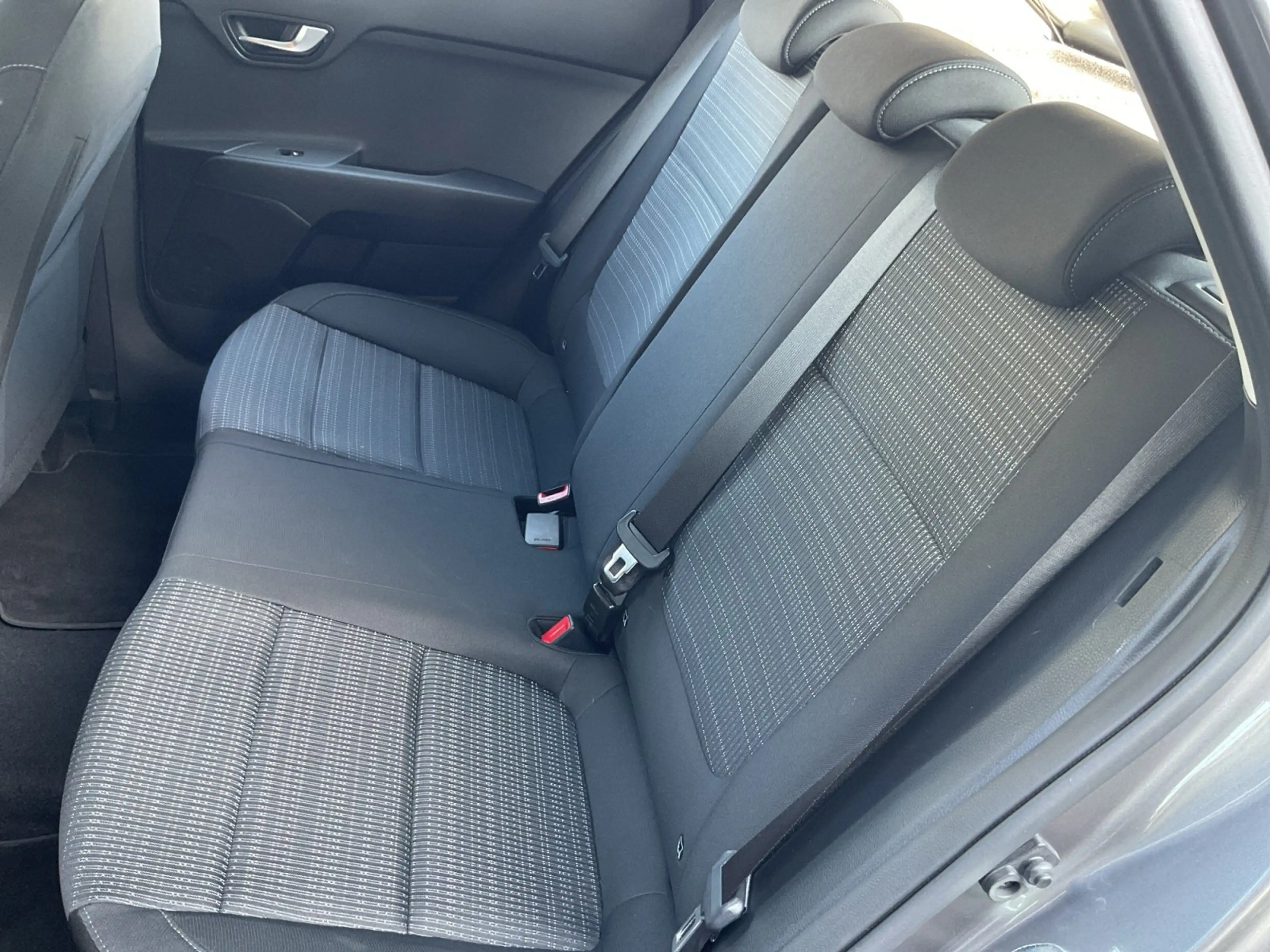Kia Stonic 1.0 T-GDI AUT*Kamera*Navi*SHZ*Facelift*LM — photo 10