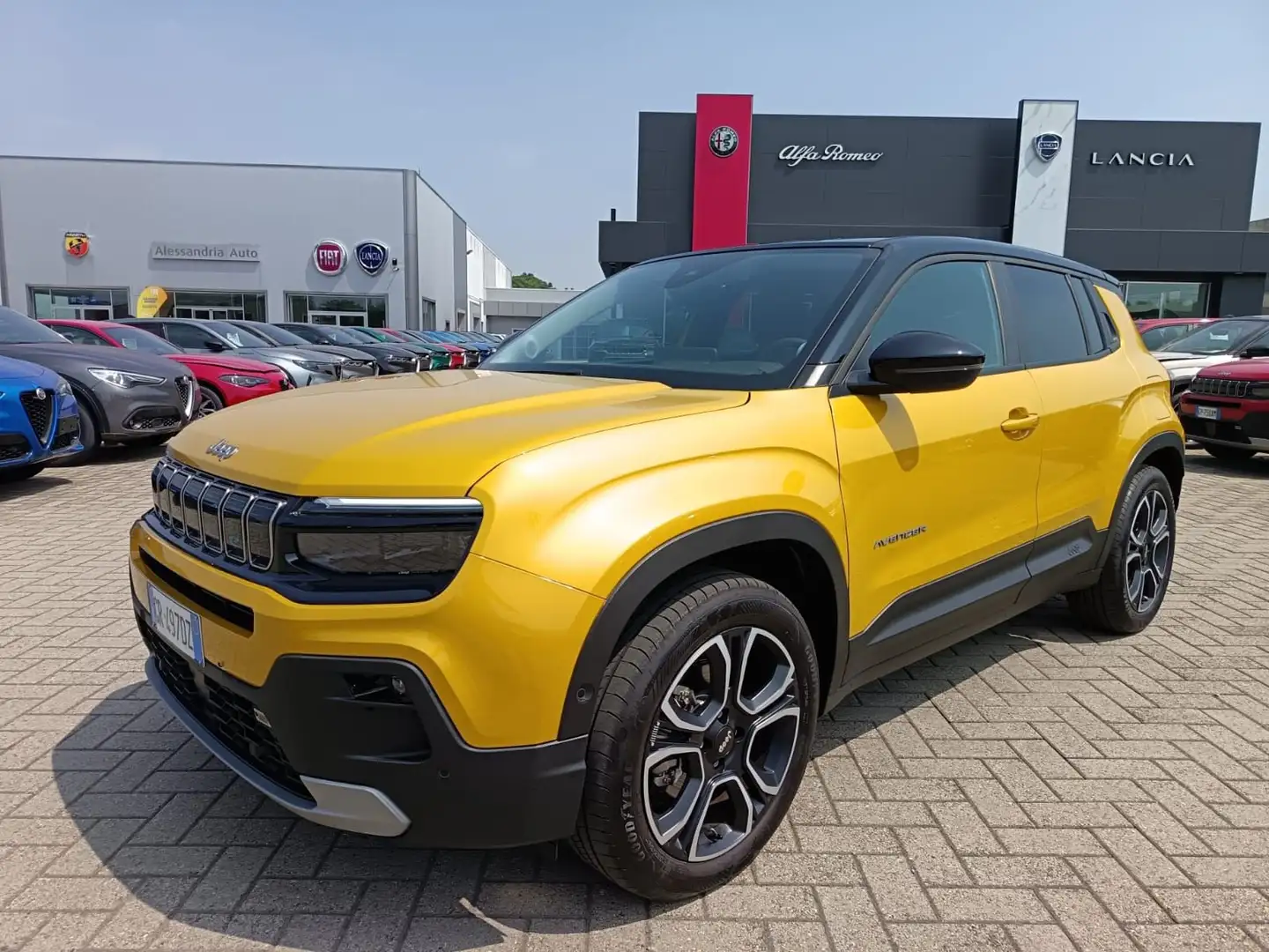 Jeep Avenger BEV Summit Geel - 1