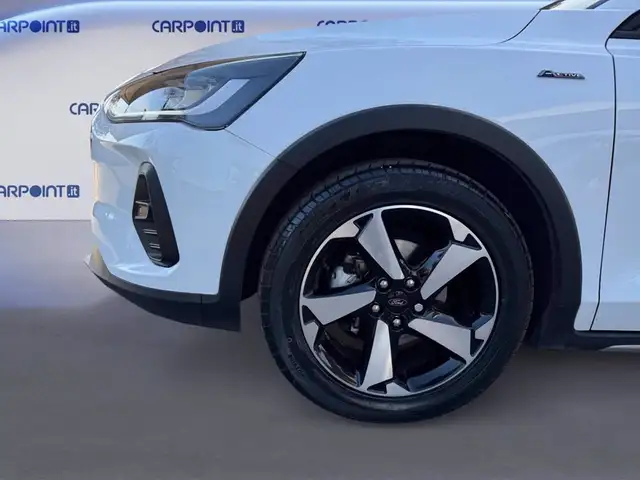 Ford Focus view 15