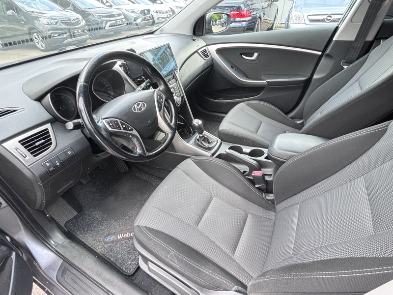 Hyundai i30 1.4 CRDi Trend Kombi *EURO 5-TEMPOMAT-CARPLAY* — photo 16
