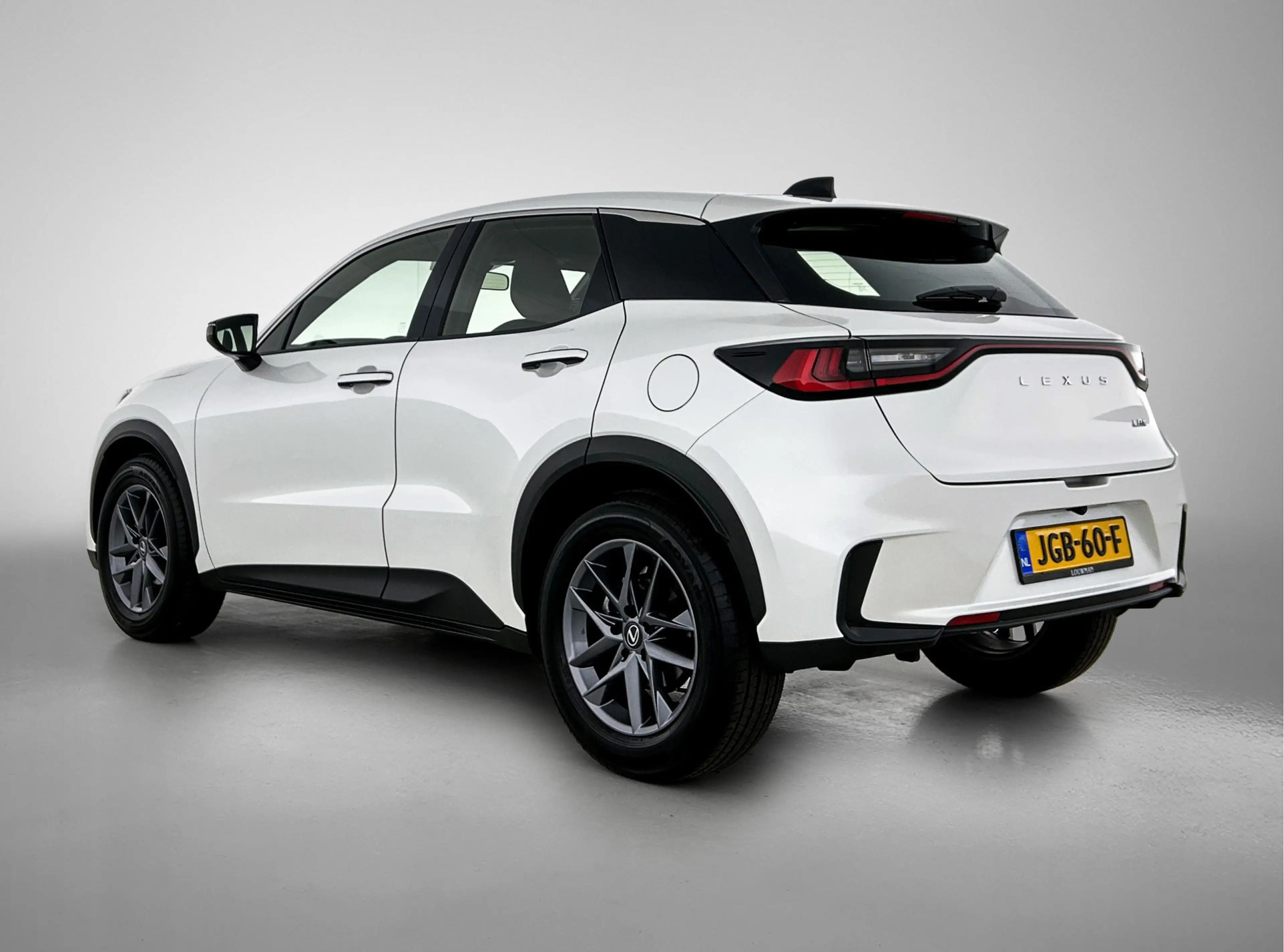 Lexus LBX 2WD | BTW Voertuig | Navigatie | Apple CarPlay/And — photo 15