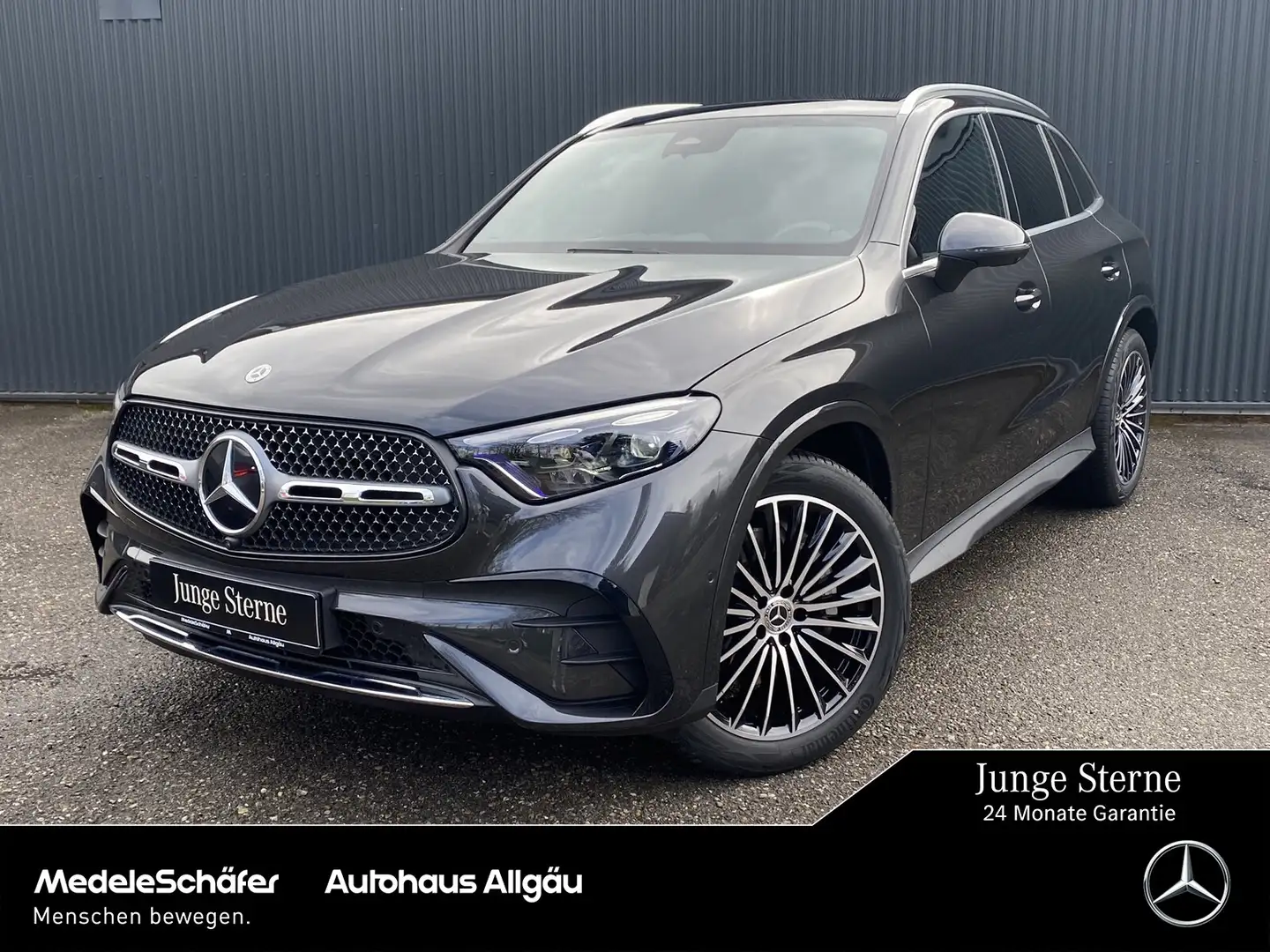 Mercedes-Benz GLC 200 GLC 200 4M AMG Dist AHK DigLi Memo 360 Pan AdSou Grijs - 1