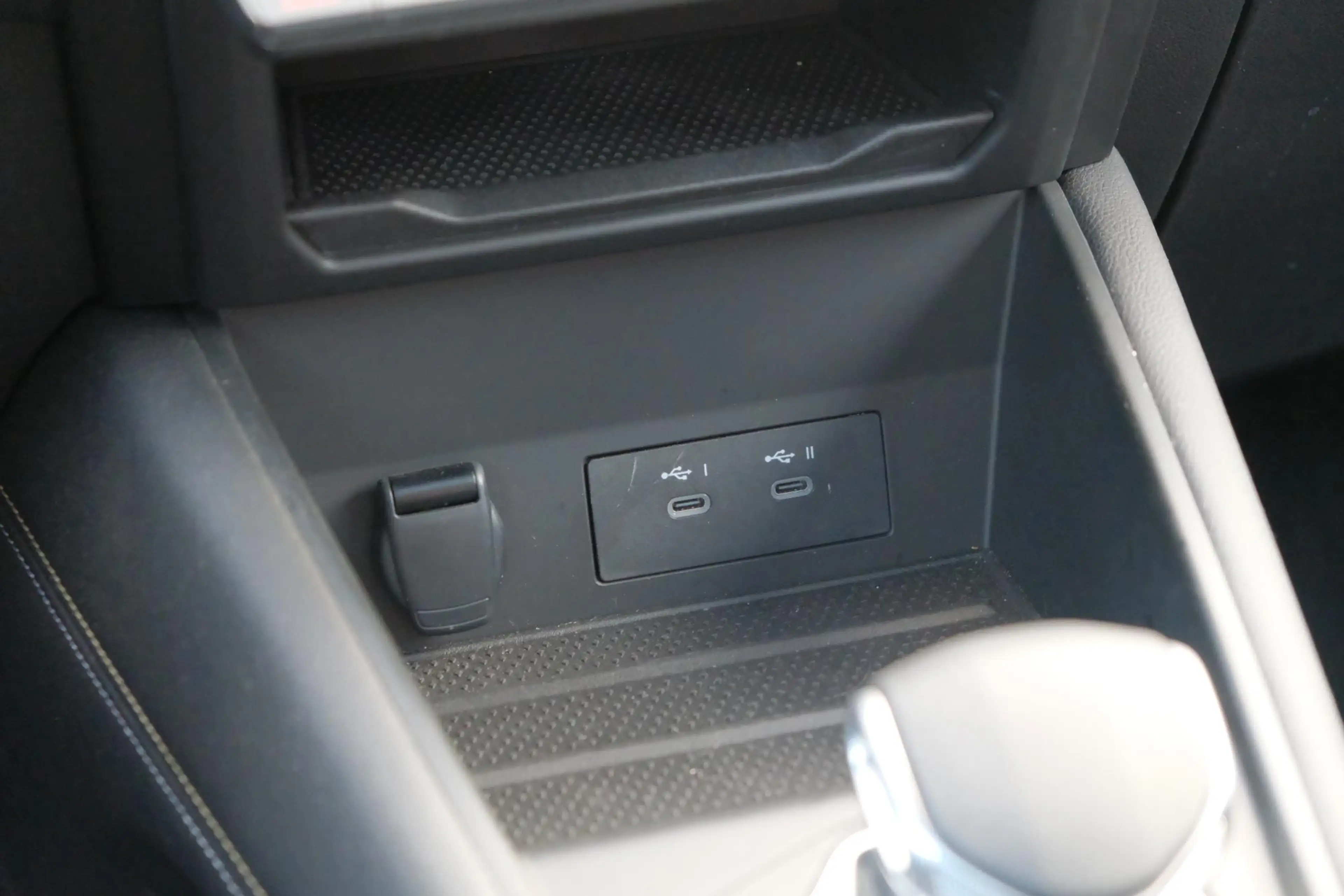 Renault Symbioz 1.6 E-Tech full hybrid 145pk iconic | Solarbay Pan — photo 14