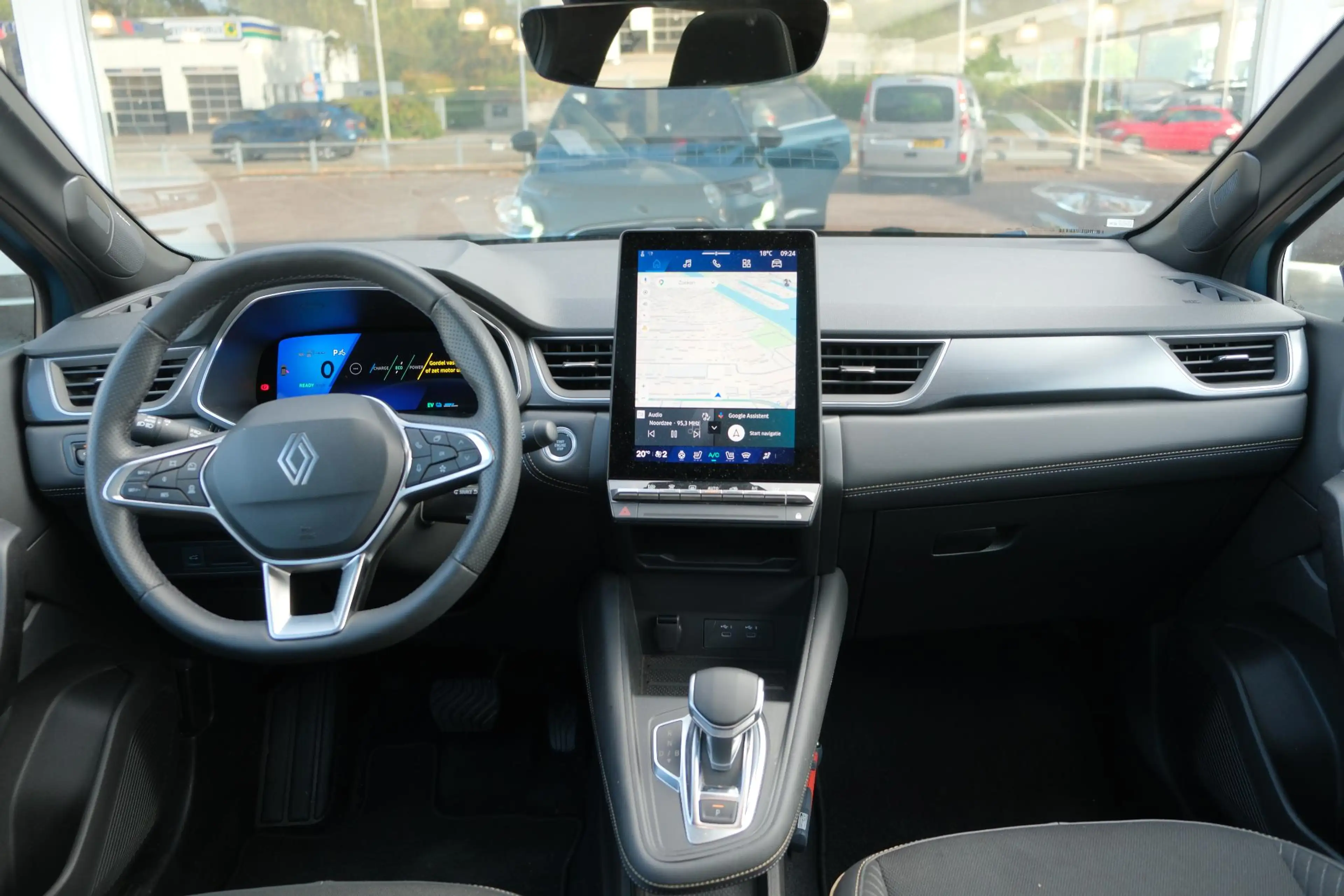 Renault Symbioz 1.6 E-Tech full hybrid 145pk iconic | Solarbay Pan — photo 2
