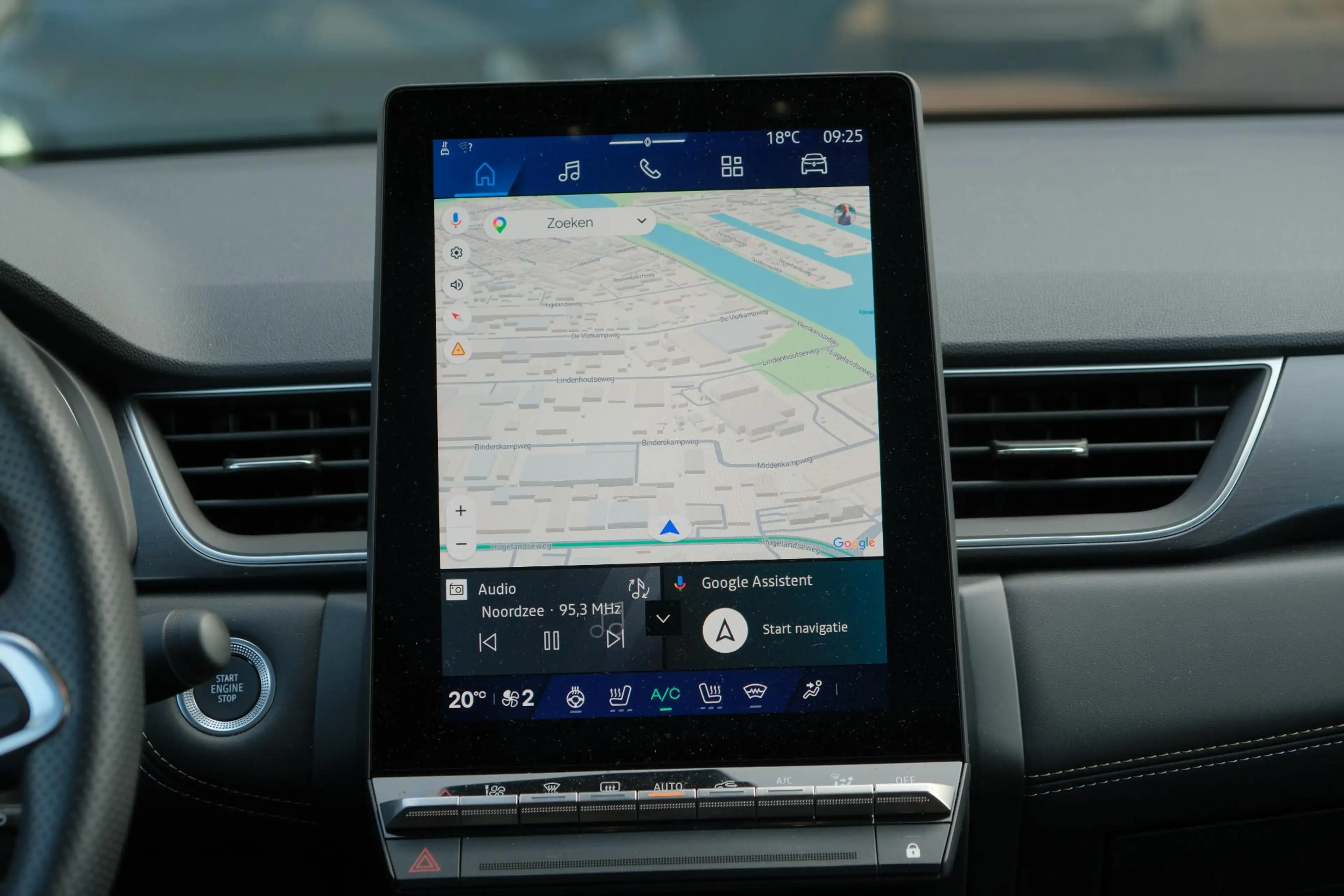 Renault Symbioz 1.6 E-Tech full hybrid 145pk iconic | Solarbay Pan — photo 12