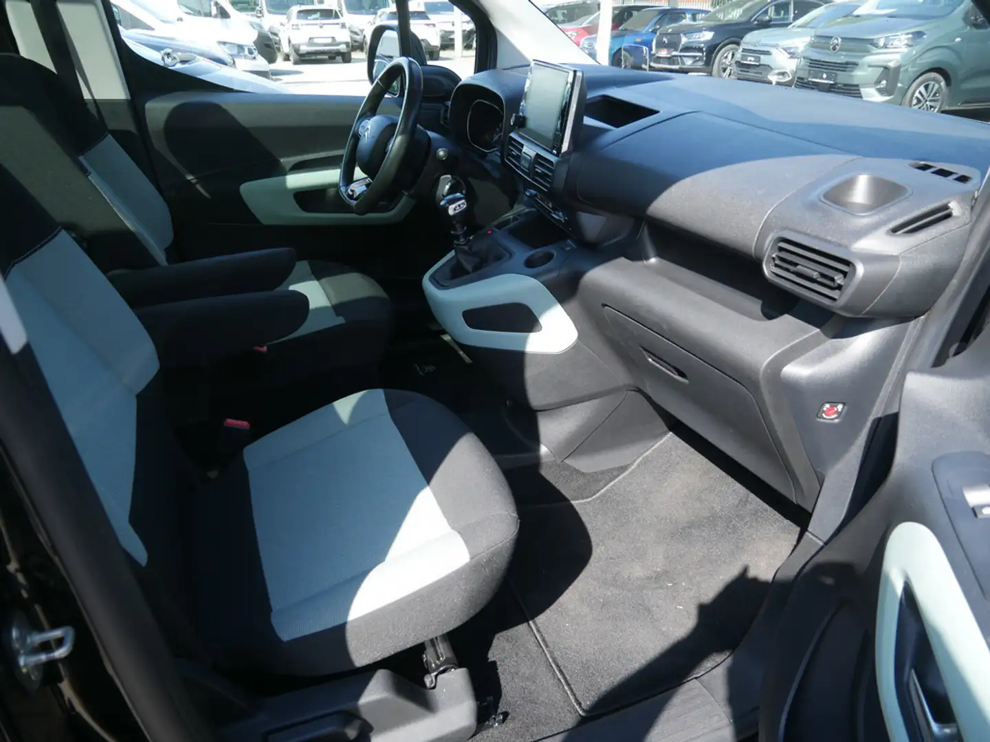 Citroen Berlingo M BlueHDi 130 Shine KAMERA AHK PANO Schwarz - 2