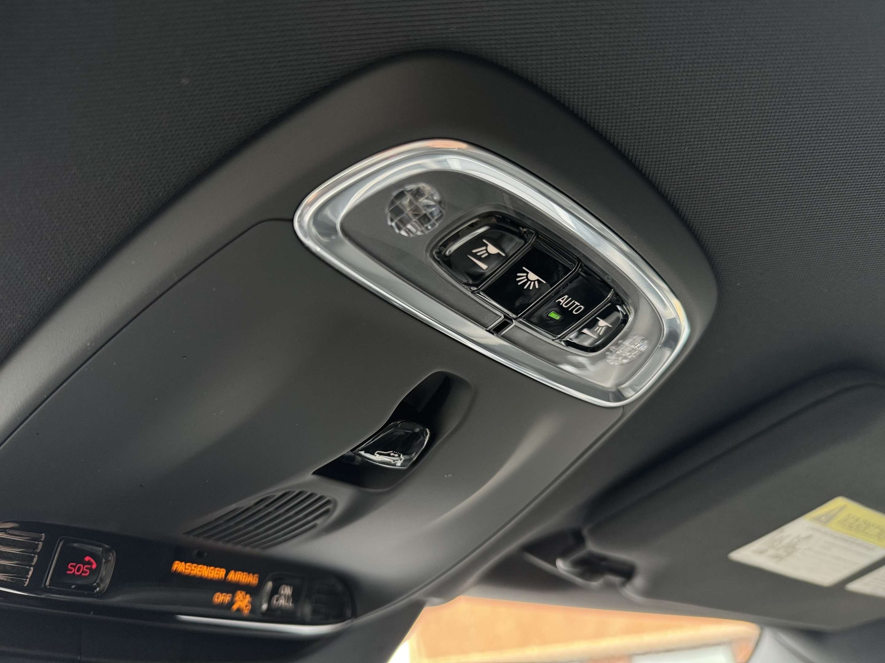 2021 Volvo XC90 T6 AWD R-Design 7-Seater thumb 18