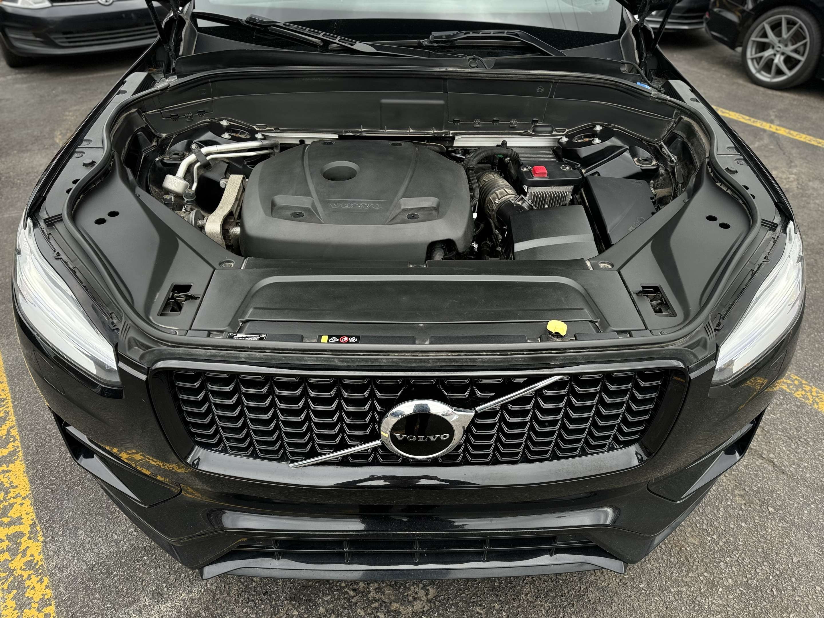 2021 Volvo XC90 T6 AWD R-Design 7-Seater thumb 12