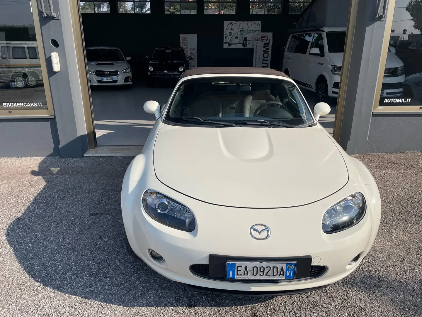 Mazda MX-5 MX-5 Roadster Coupe 1.8 Fire Cabrio Weiß - 2