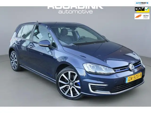 Volkswagen Golf GTE GTE|Clima|Camera|Navi|2e eigenaar!