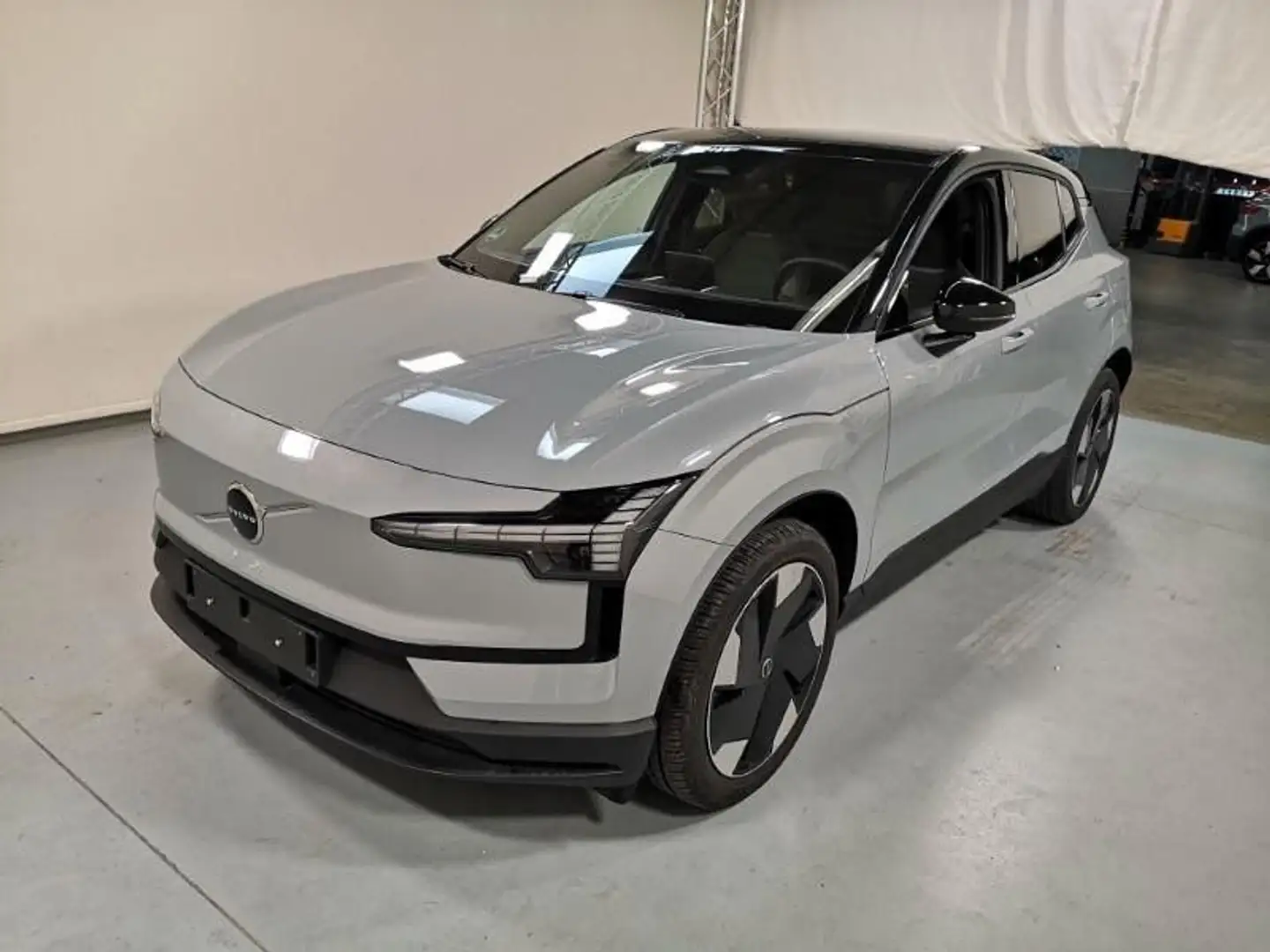 Volvo EX30 Plus Single Motor Extended Range Gris - 1