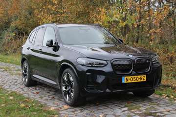 IX3 high executive // GARANTIE // nieuwe banden