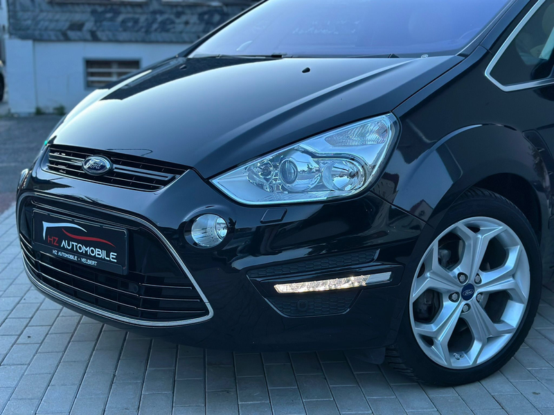 Ford S-Max Titanium *AUTOMATIK*AHK*PANO*TEMP*PDC*SHZ — photo 3