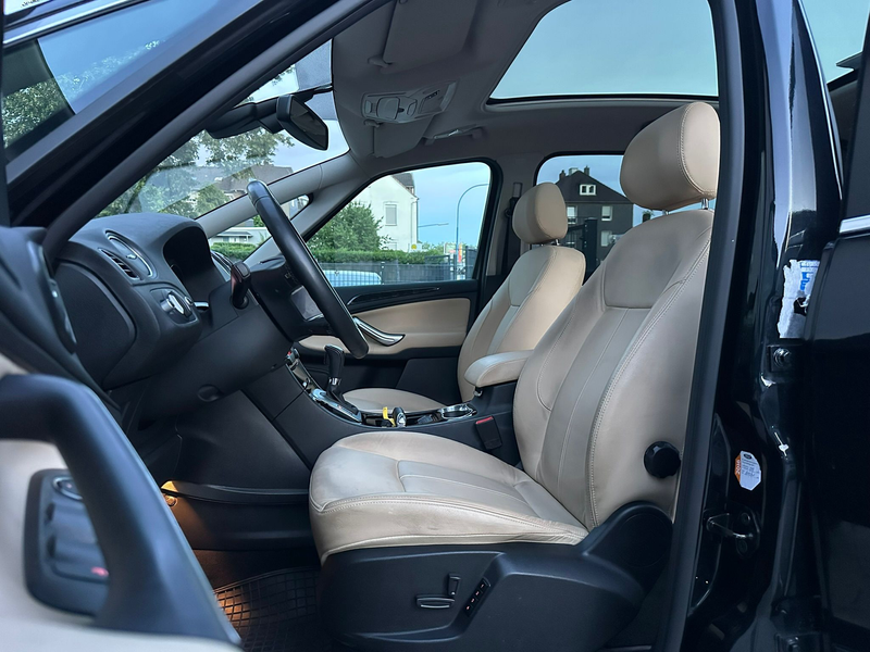 Ford S-Max Titanium *AUTOMATIK*AHK*PANO*TEMP*PDC*SHZ — photo 13