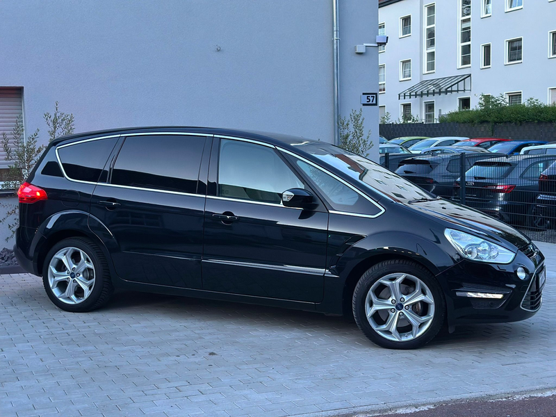 Ford S-Max Titanium *AUTOMATIK*AHK*PANO*TEMP*PDC*SHZ — photo 5
