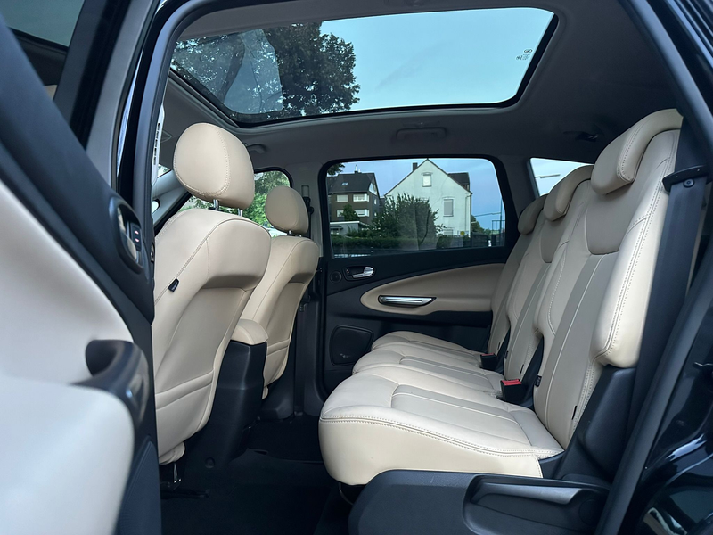 Ford S-Max Titanium *AUTOMATIK*AHK*PANO*TEMP*PDC*SHZ — photo 12