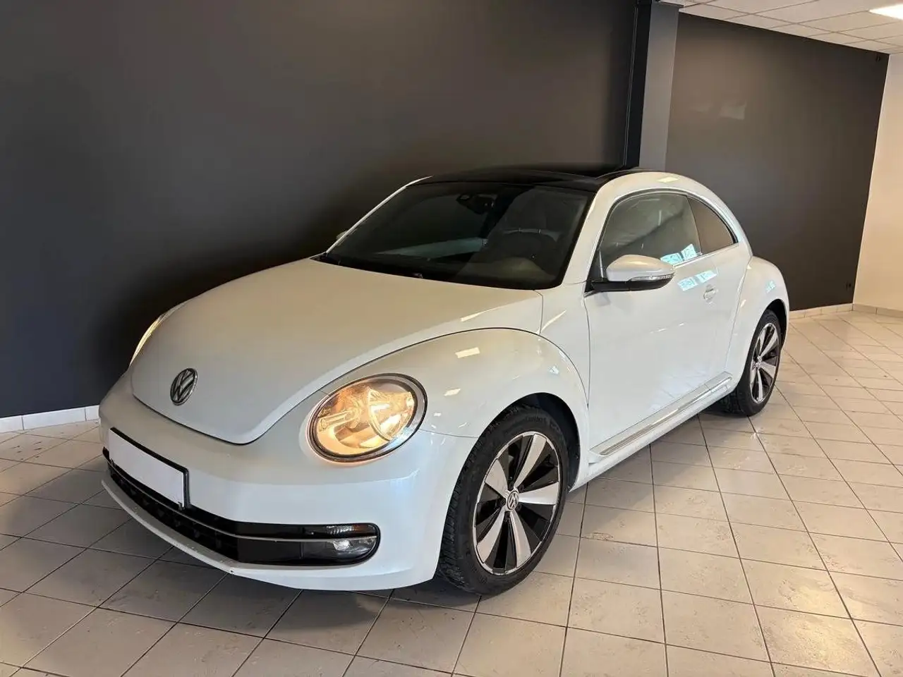 Volkswagen New Beetle 1.2l TSi 105cv Vintage
