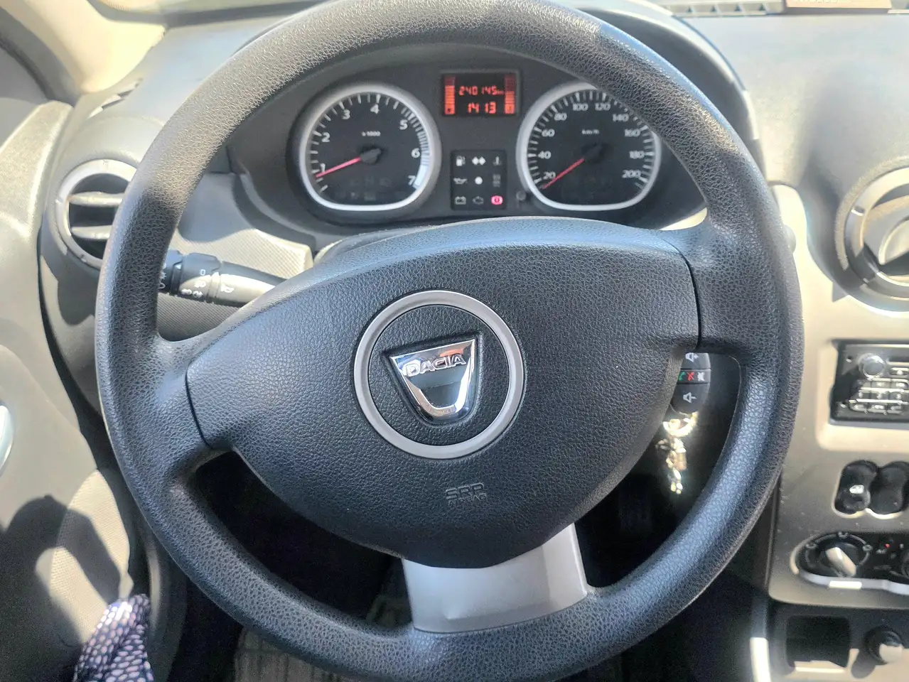 Dacia Duster — photo 12