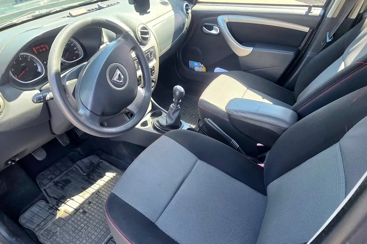Dacia Duster — photo 8