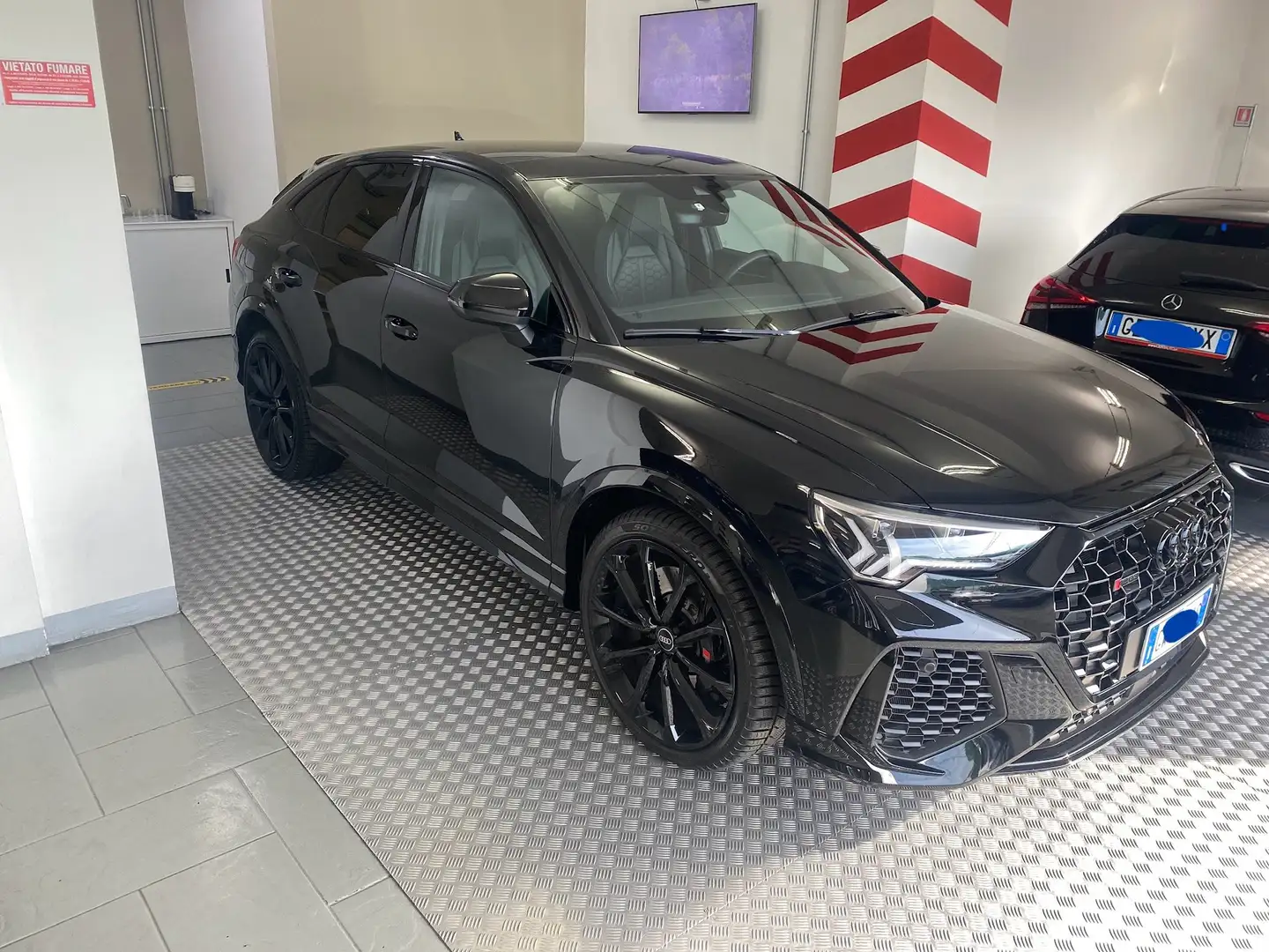 Audi RS Q3 Sportback 2.5 quattro S-Tronic Performance pack Schwarz - 1