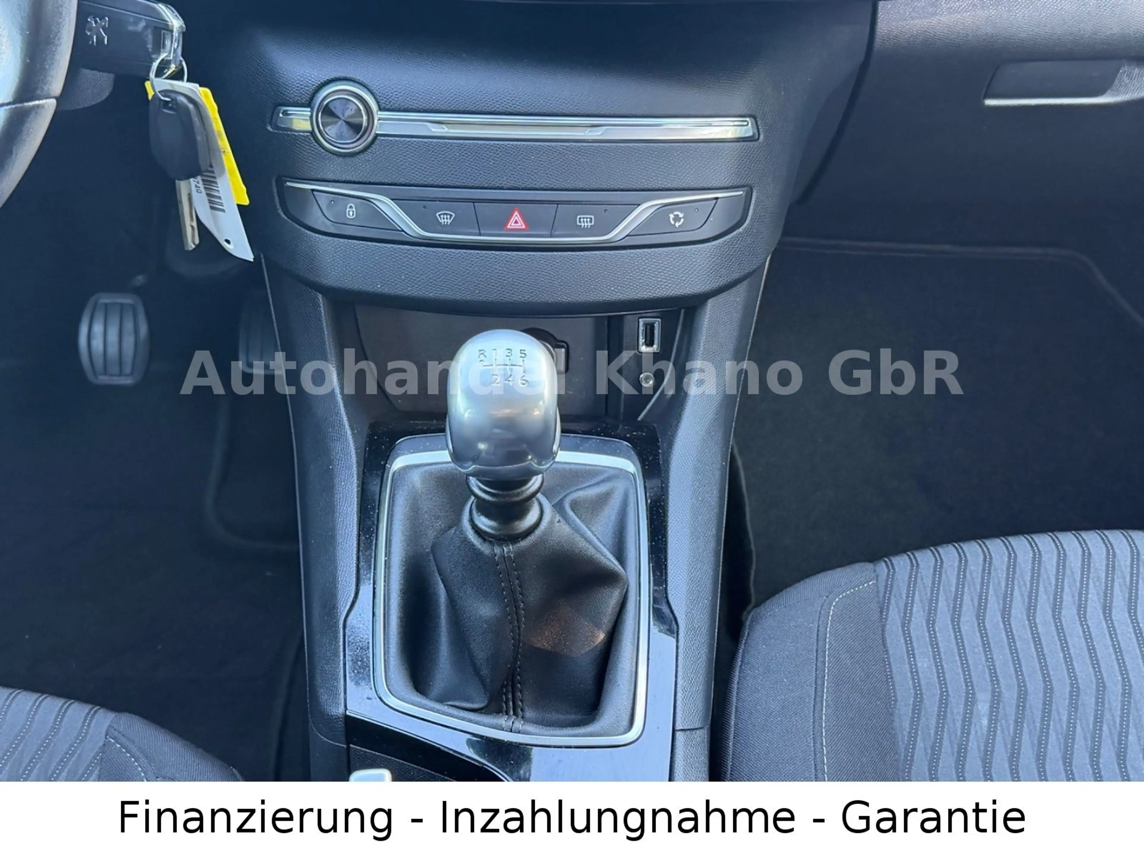 Peugeot 308 Active — photo 14