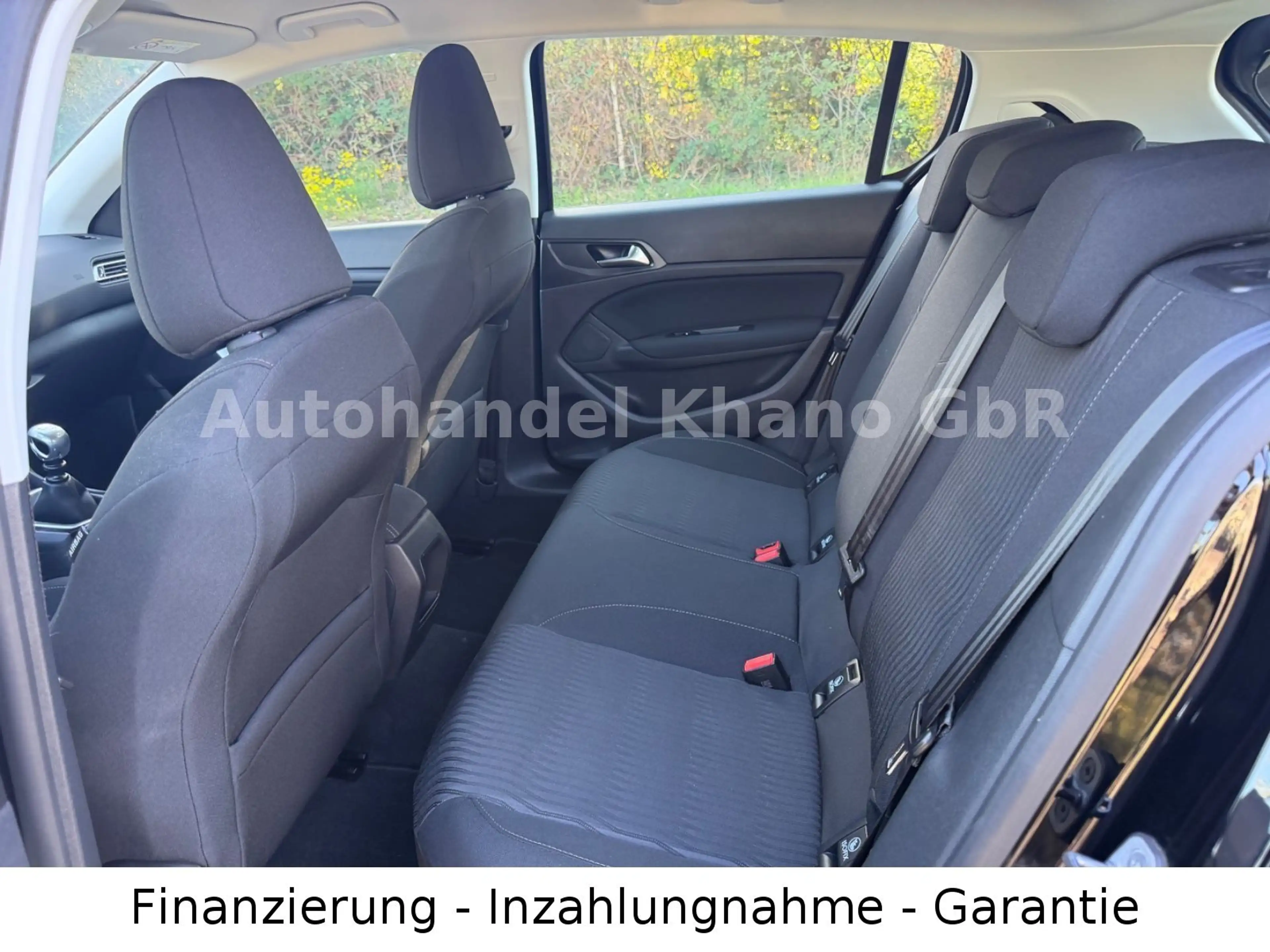 Peugeot 308 Active — photo 7