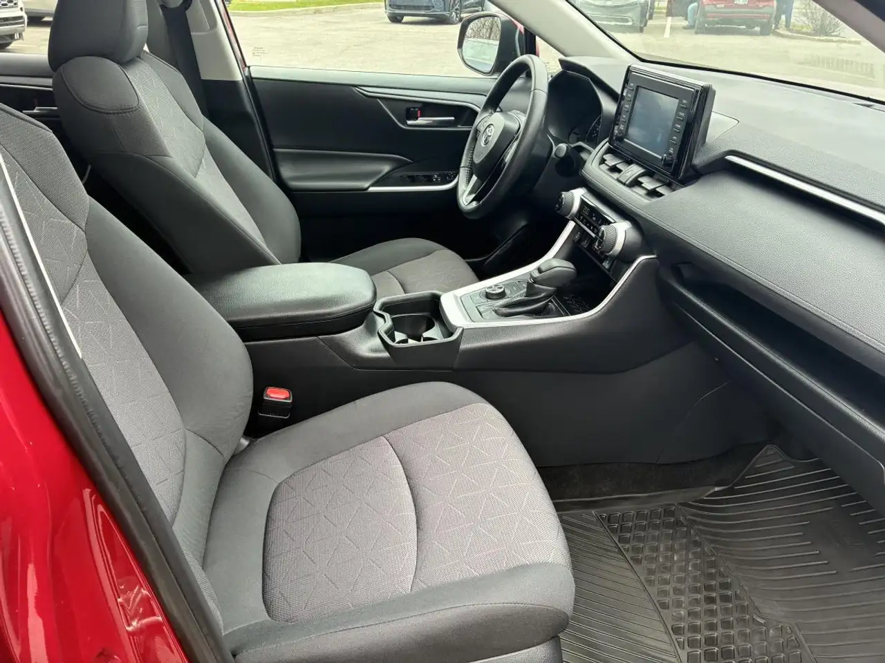 Toyota RAV 4 снимка Toyota RAV 4