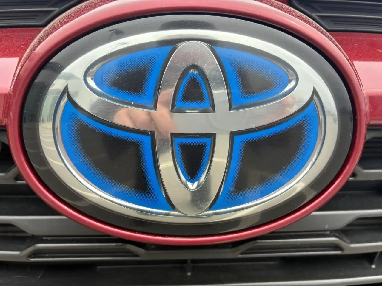 Toyota RAV 4 снимка Toyota RAV 4