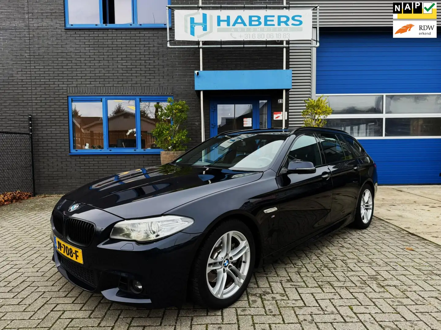 BMW 520 5-serie Touring 520i M Sport Edition High Executiv Negro - 1