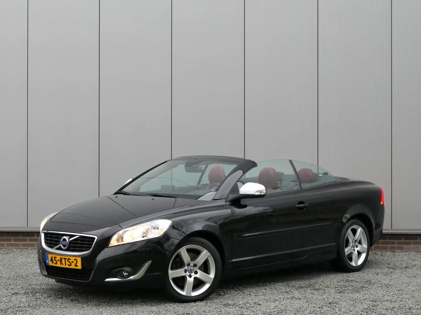 Volvo C70 Convertible 2.5 T5 AUT Summum Leer / Navi / Stoelv Negro - 1