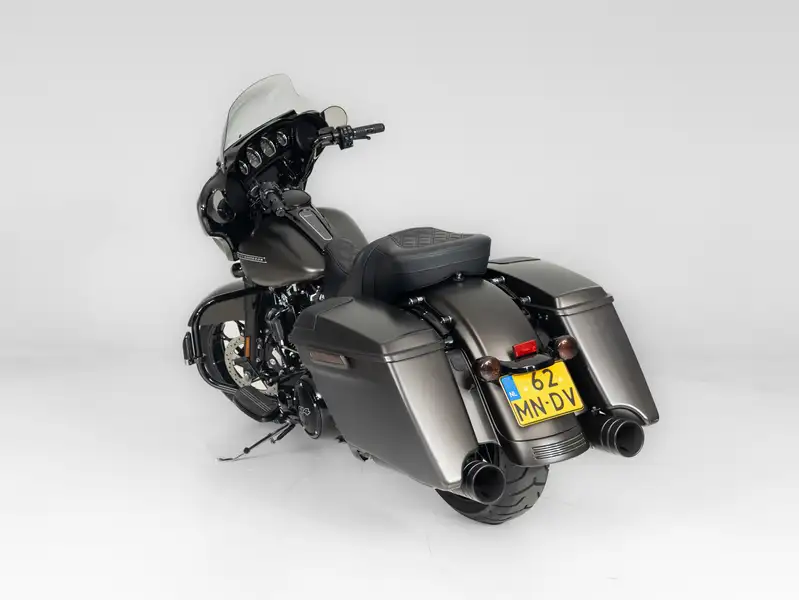 Harley-Davidson Street Glide - foto 4
