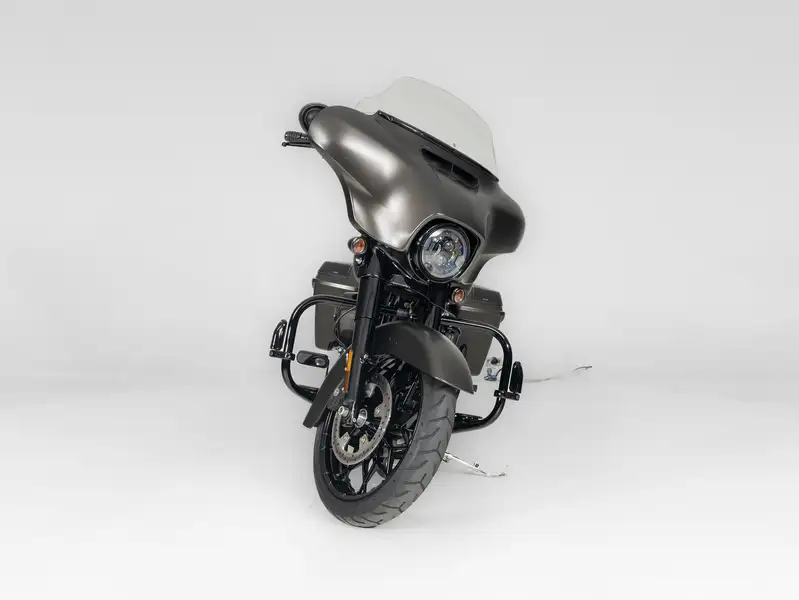 Harley-Davidson Street Glide - foto 6