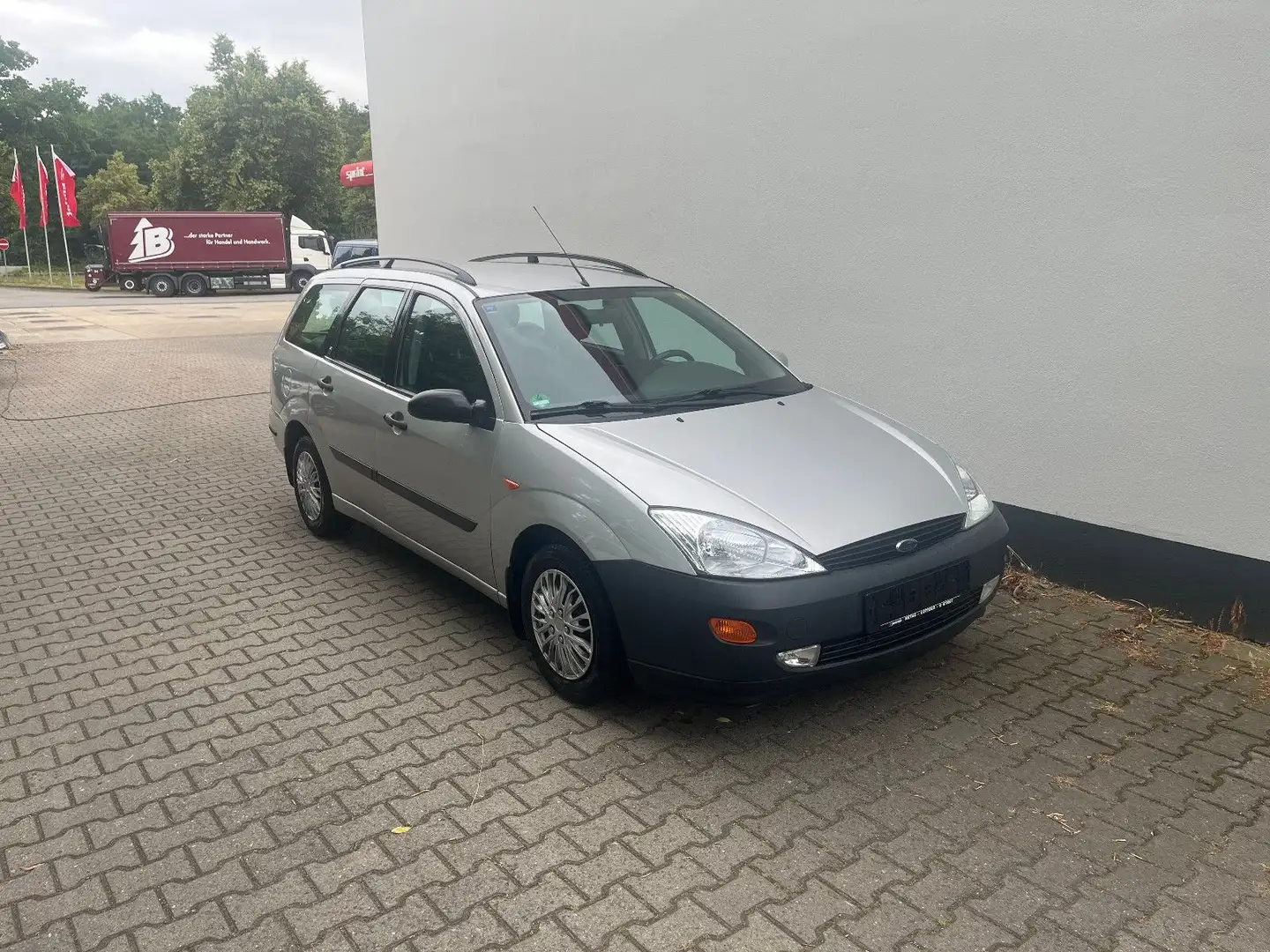 Ford Focus 1.6 Ghia Autom. Argent - 1