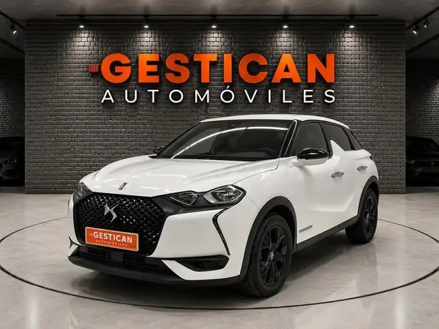 DS Automobiles DS 3 Crossback PureTech 73 kW Manual PERFORMANCE LINE