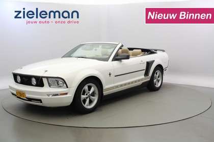 Ford Mustang 4.0 V6 Convertible Automaat - Leer