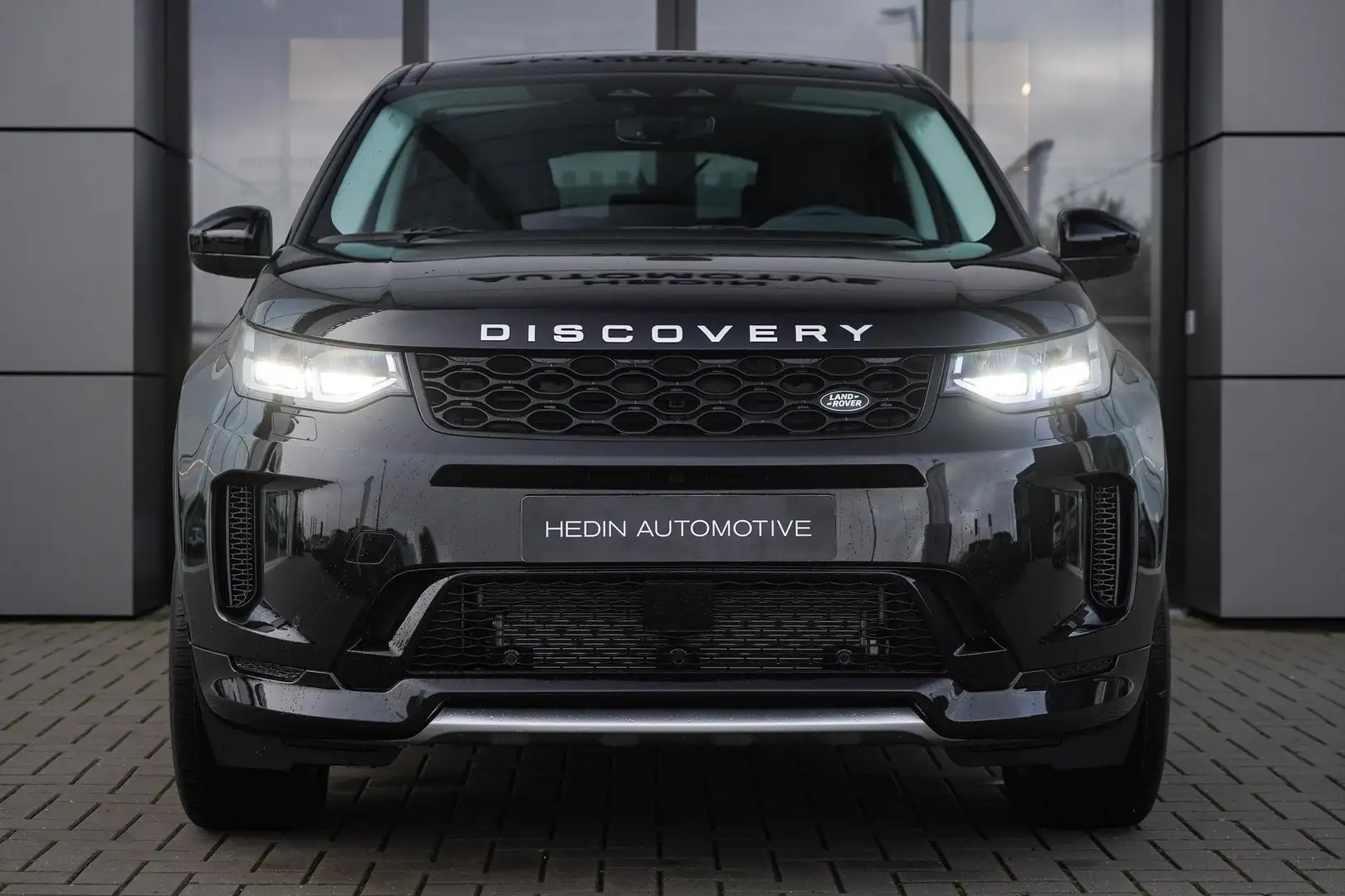Land Rover Discovery Sport P270e PHEV S Edition | Panoramadak | Stoelverwarmi Zwart - 2