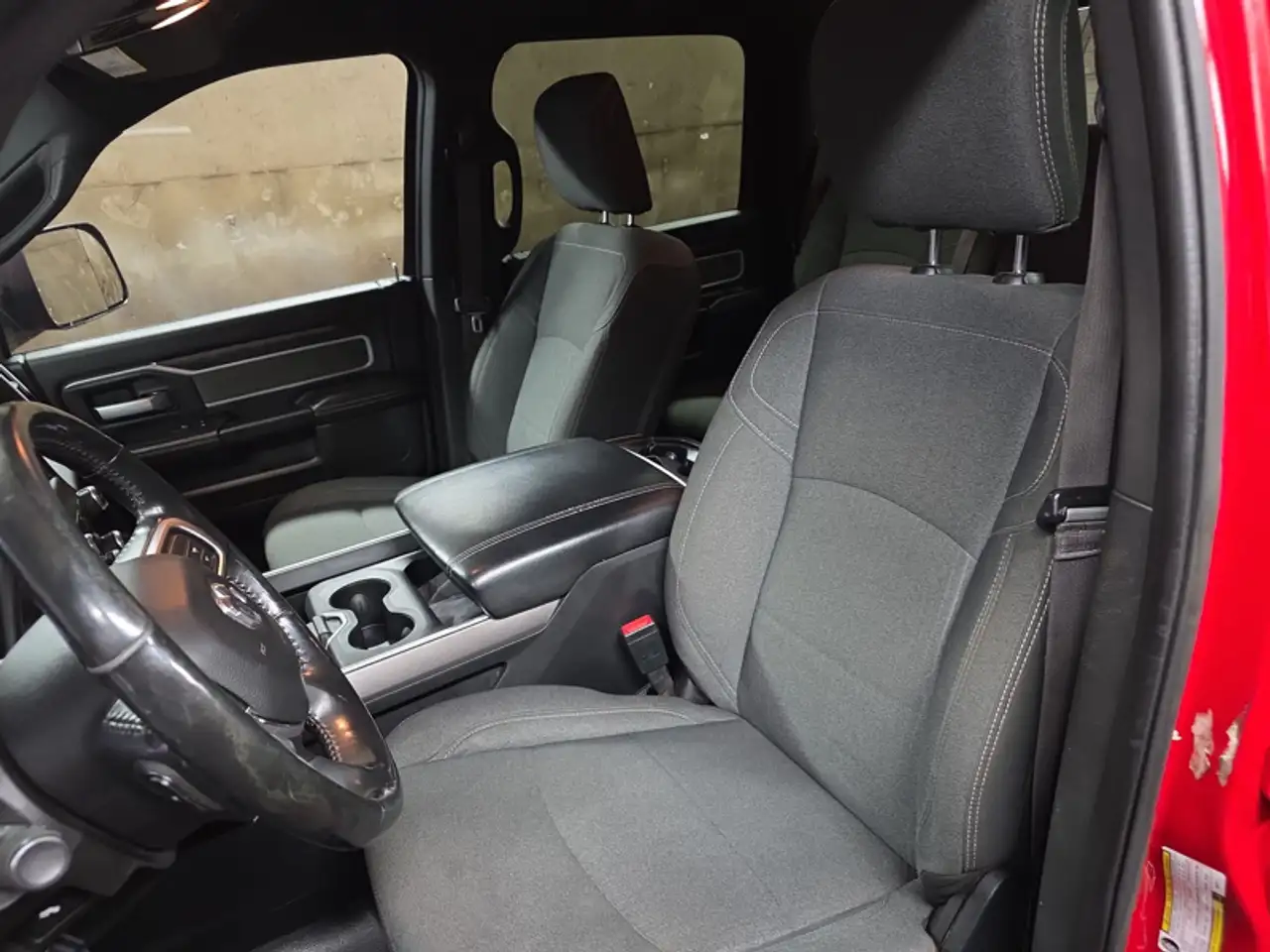 RAM 2500 снимка RAM 2500