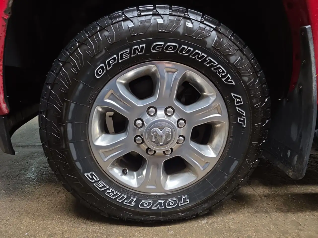 RAM 2500 снимка RAM 2500