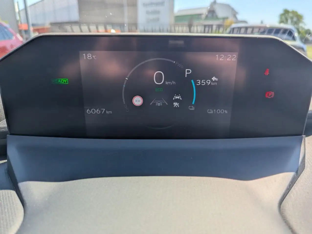 Toyota bZ4X AWD Lounge Sky & Sound-P; Vollausstattung 11