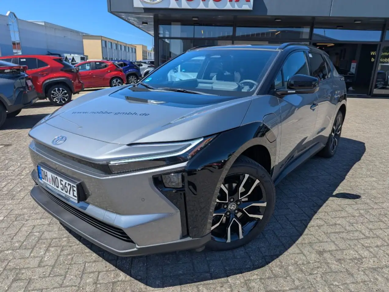 Toyota bZ4X AWD Lounge Sky & Sound-P; Vollausstattung 2