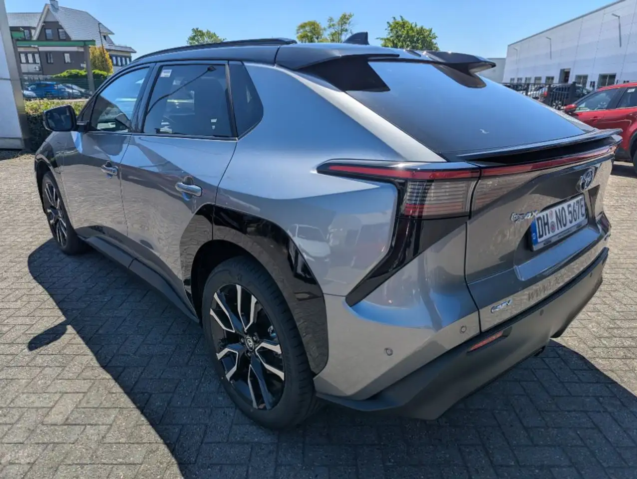 Toyota bZ4X AWD Lounge Sky & Sound-P; Vollausstattung 5