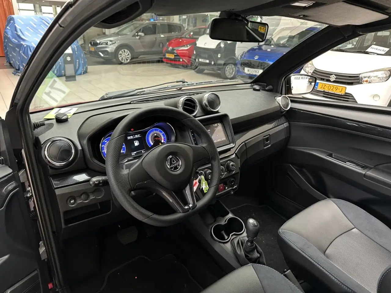 Aixam GTI DEALER [ CARPLAY I CAMERA I DIESEL I VERWARMING ] 23