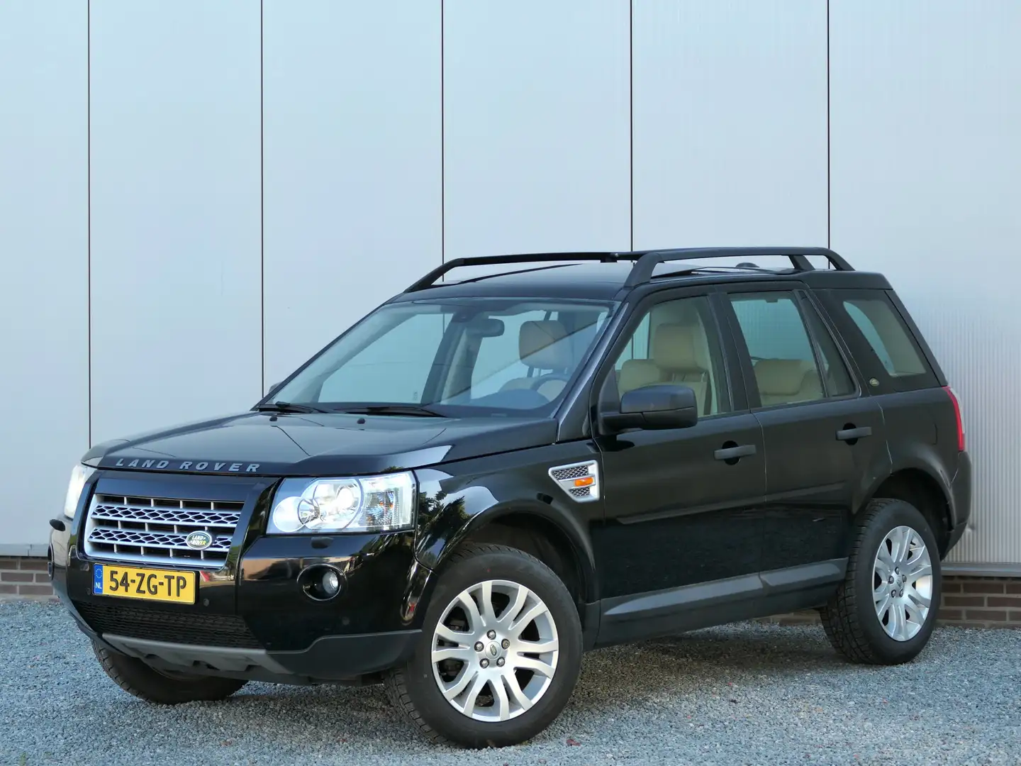 Land Rover Freelander 2.2 TD4 HSE Panoramadak / Xenon / Navigatie / Leer Negro - 1