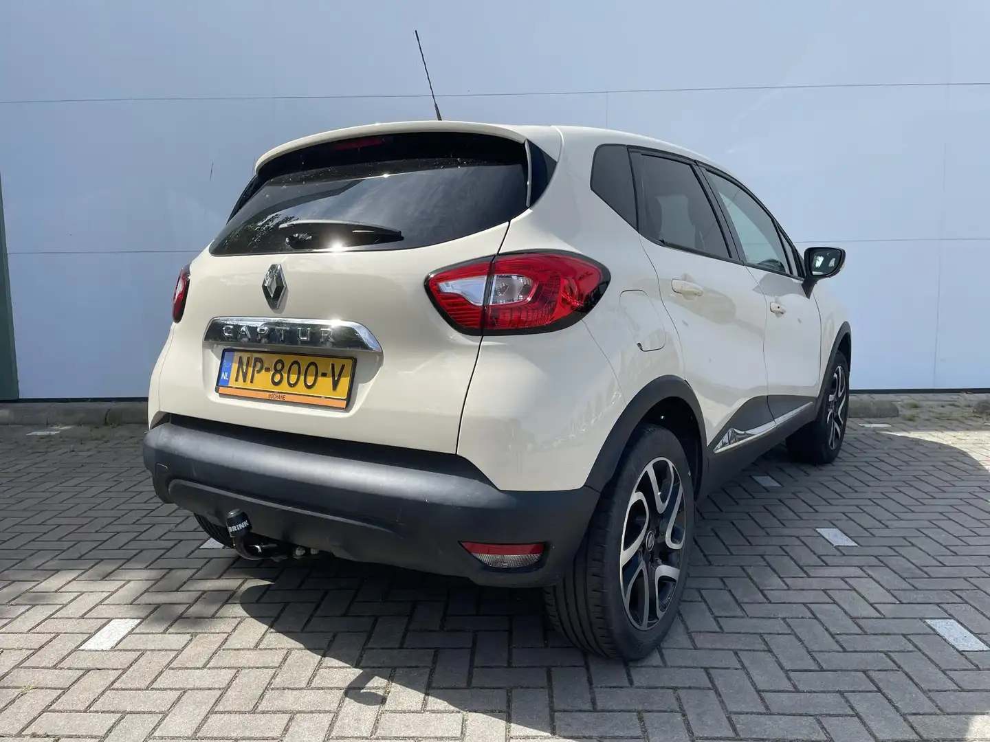 Renault Captur 0.9 TCe Dynamique / Climate-control / Navigatie / Bruin - 2