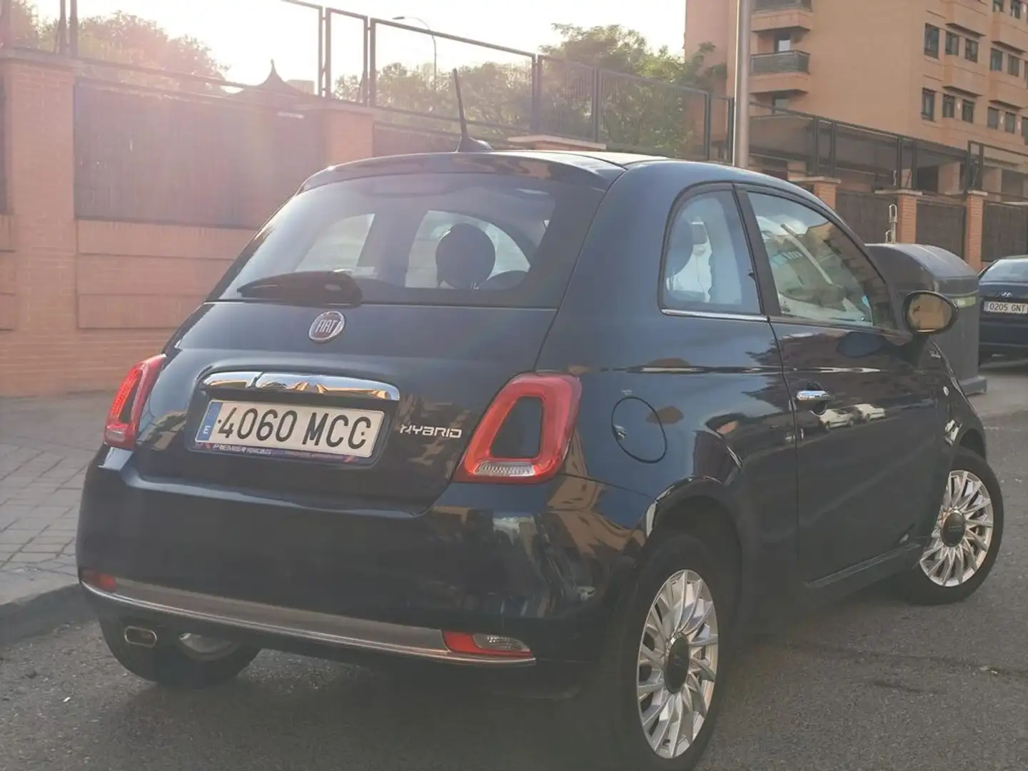 Fiat 500 1.0 Hybrid Dolcevita Bleu - 2
