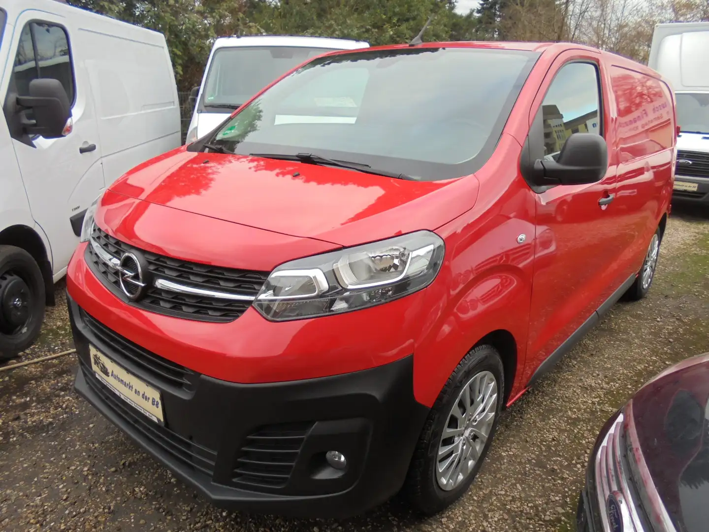 Opel Vivaro 1.5 D Cargo M Edition DPF,Klima,3-Sitze,1-Hand!!! Rojo - 2