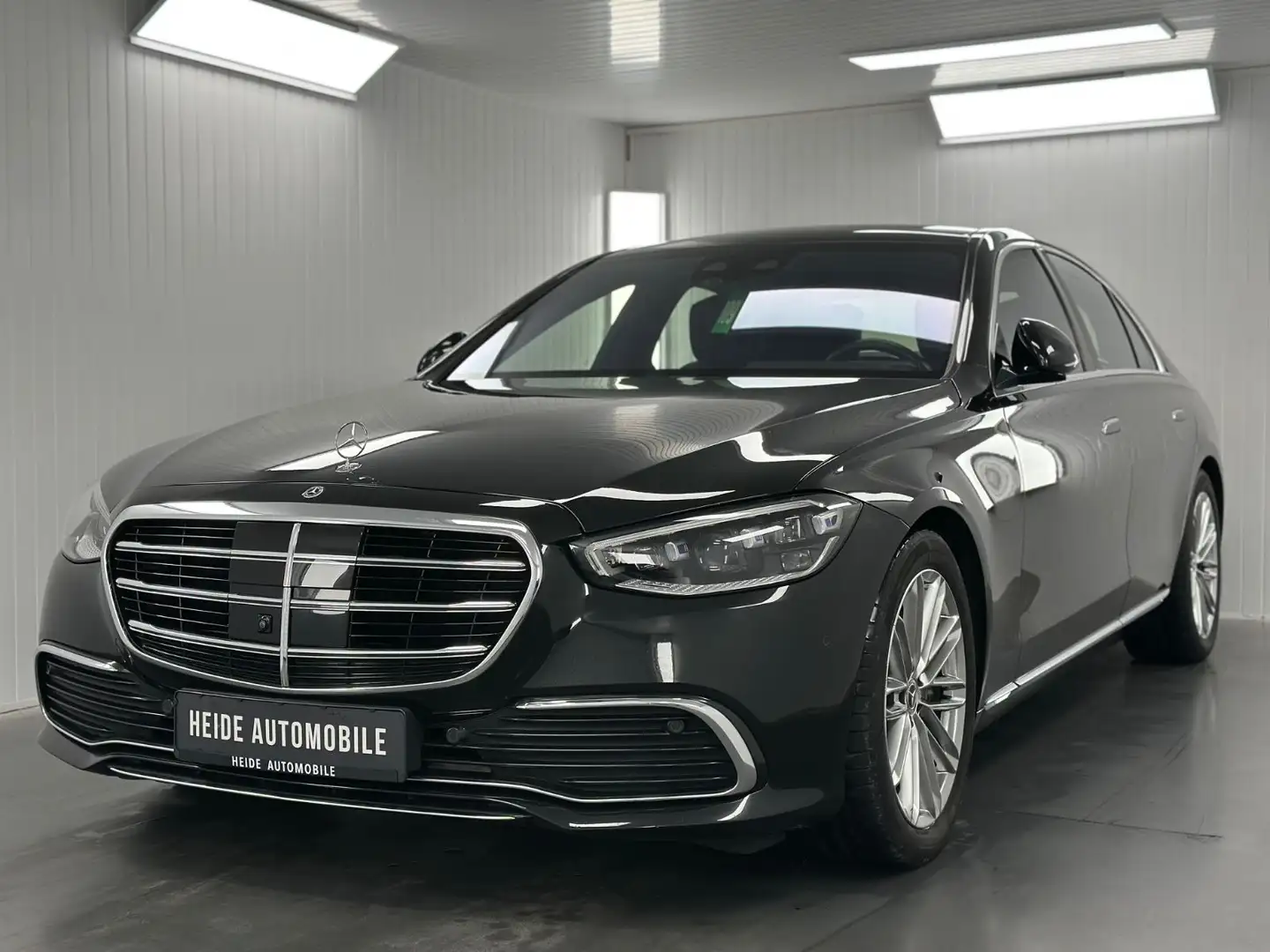 Mercedes-Benz S 500 4Matic Chauffeur 360° Digital Light Pano Schwarz - 1