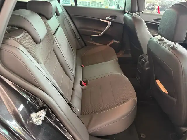 Opel Insignia view 11