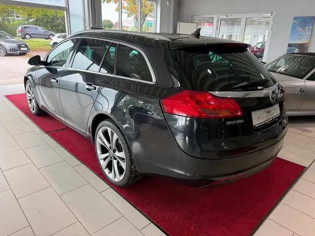 Opel Insignia view 4